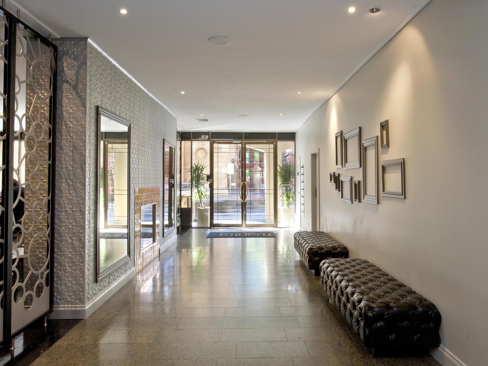Mantra On Little Bourke Melbourne Aparthotel Екстериор снимка
