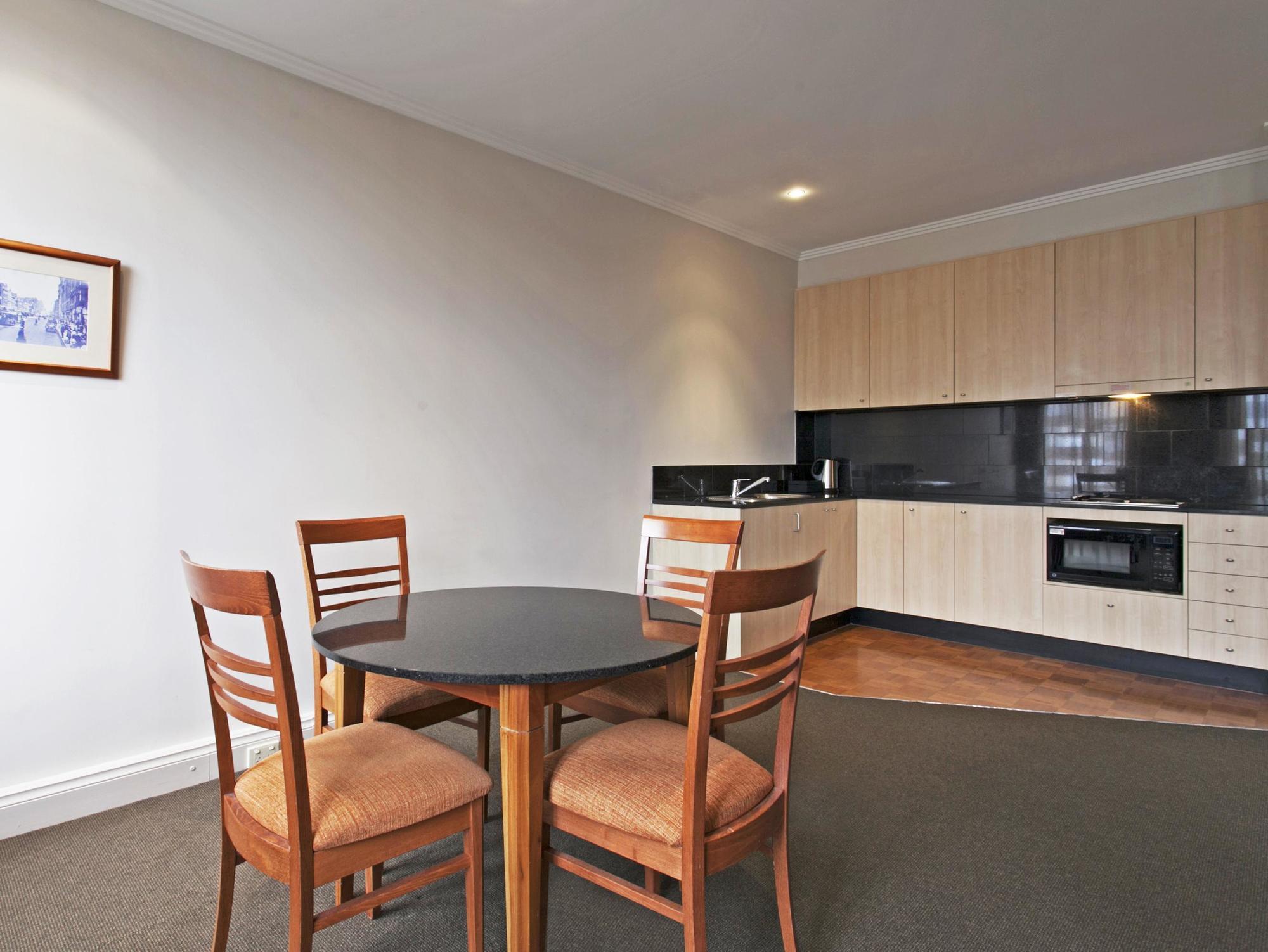 Mantra On Little Bourke Melbourne Aparthotel Екстериор снимка